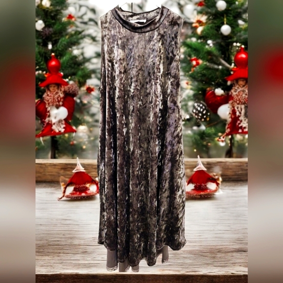 Eesome Crushed Velvet Gray/Silver Dress, M - Picture 1 of 4